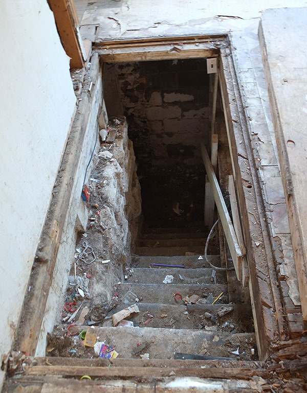 basement-stairs